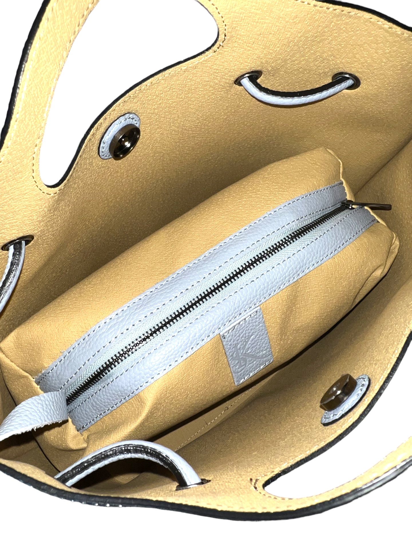 Brooke - Light Blue Tote Bag | Luxurious Pebbled Leather Handbag